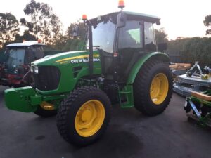 Canvas Seat Cover to suit John Deere 3R / 4R Series Cab Tractor